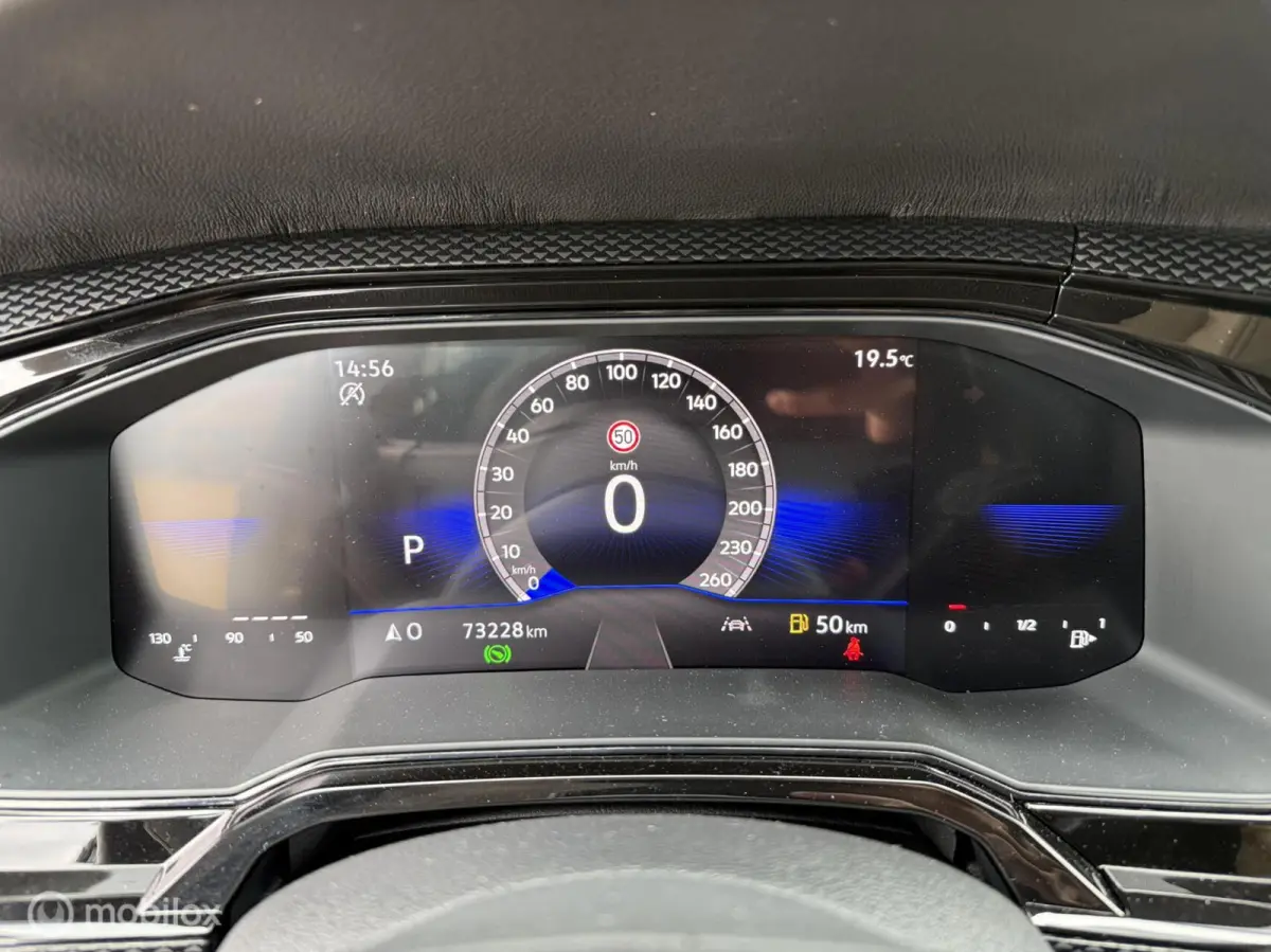 1.0 TSI / Luxe / Navi / Camera / Carplay