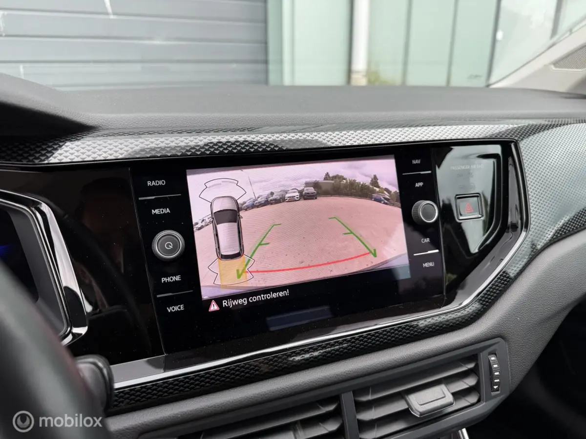 1.0 TSI / Luxe / Navi / Camera / Carplay