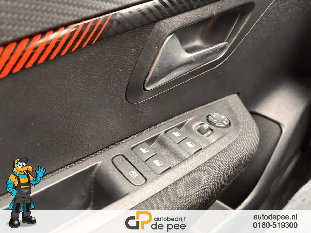 1.2 PureTech Active Pack GARANTIE/CRUISE/AIRCO/CARPLAY/PARKEERSENS./EL.RAMEN rijklaarprijs!