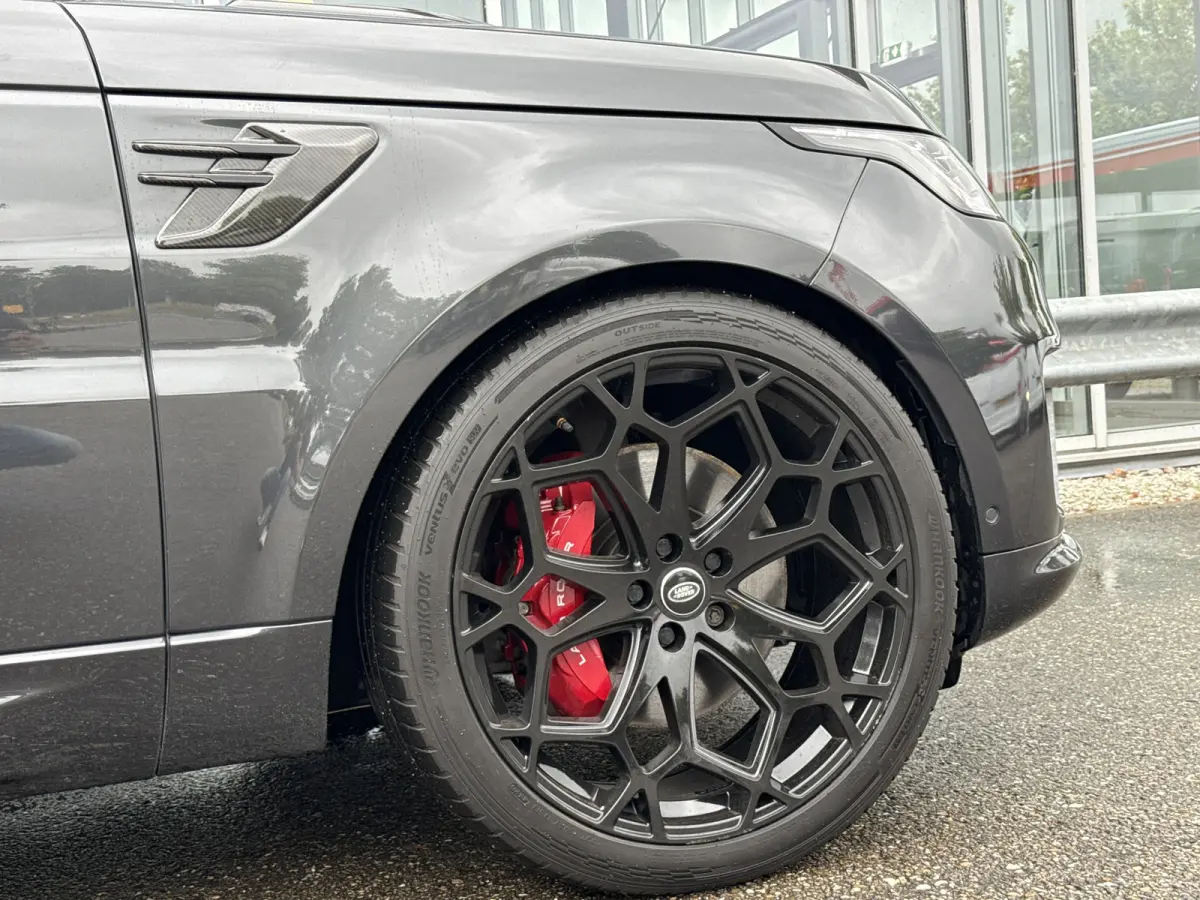 P400 HST | 23'' | Pano | Stoelvent. | Trekhaak | Two tone inter. | Carbon