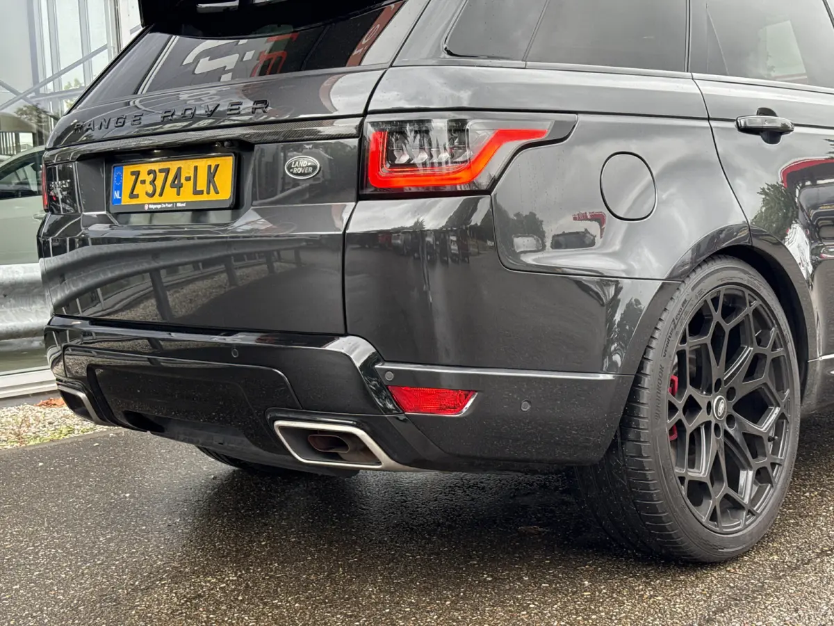 P400 HST | 23'' | Pano | Stoelvent. | Trekhaak | Two tone inter. | Carbon