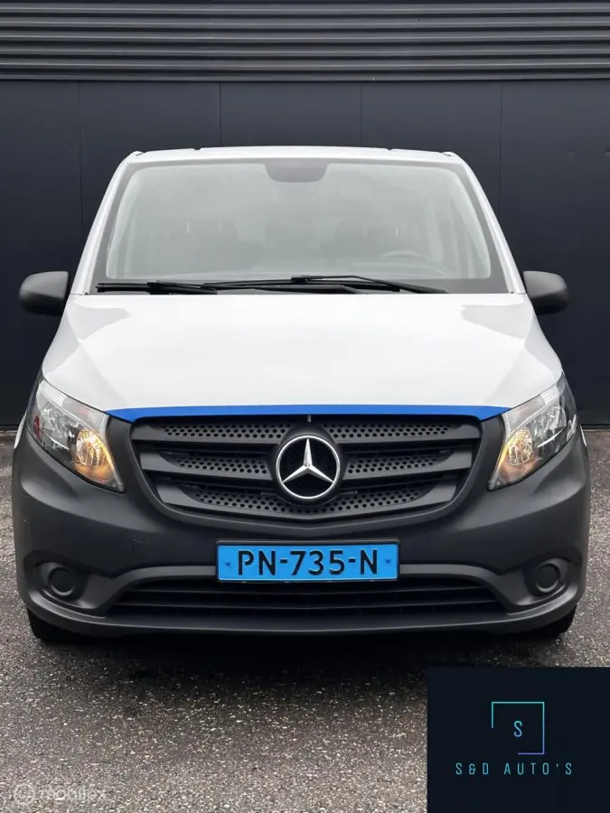 109 BlueTEC Base Extra Lang / 9 Pax.