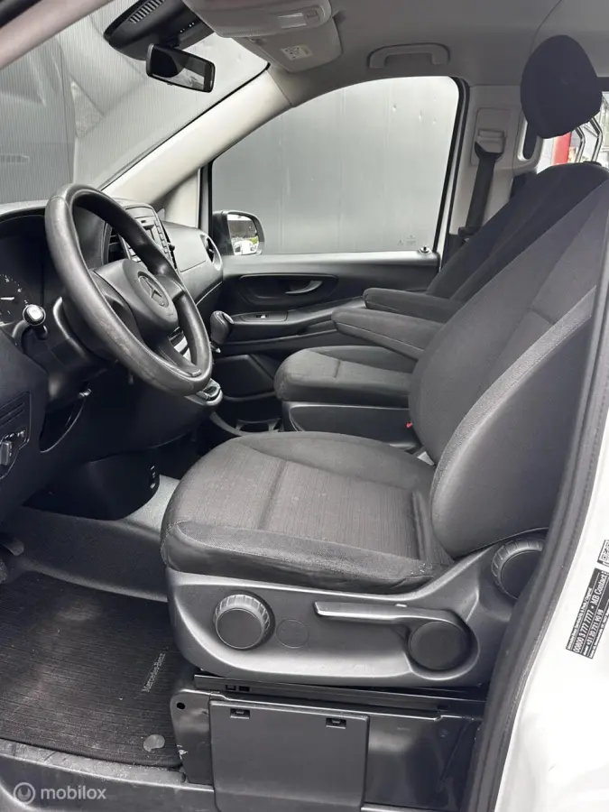 109 BlueTEC Base Extra Lang / 9 Pax.
