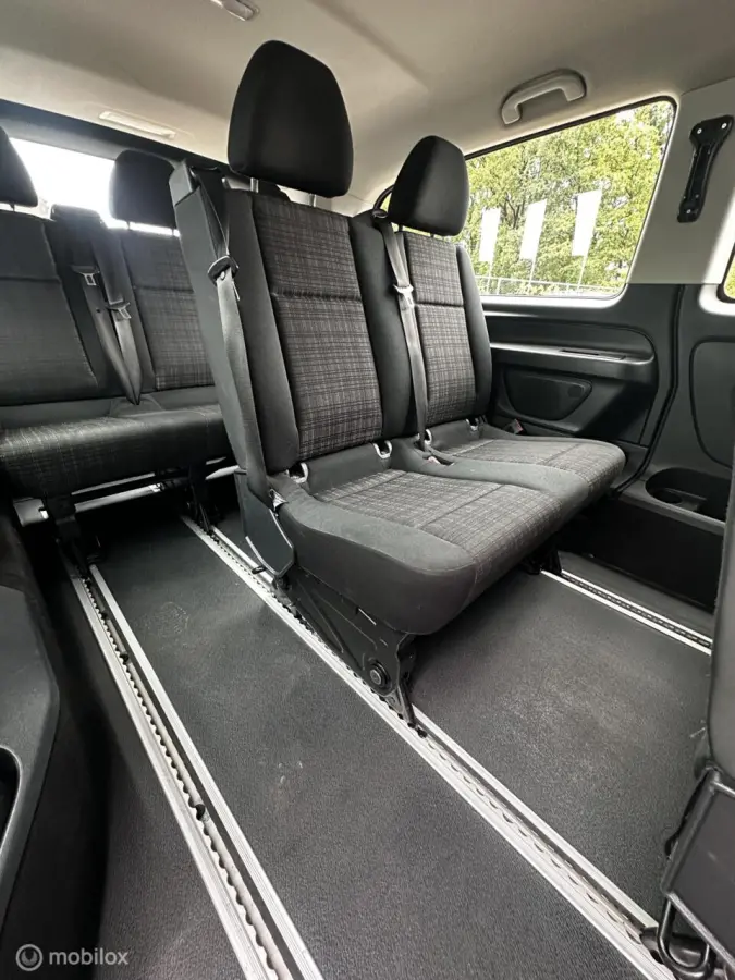 109 BlueTEC Base Extra Lang / 9 Pax.