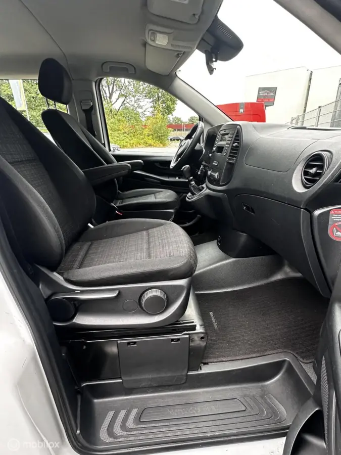109 BlueTEC Base Extra Lang / 9 Pax.