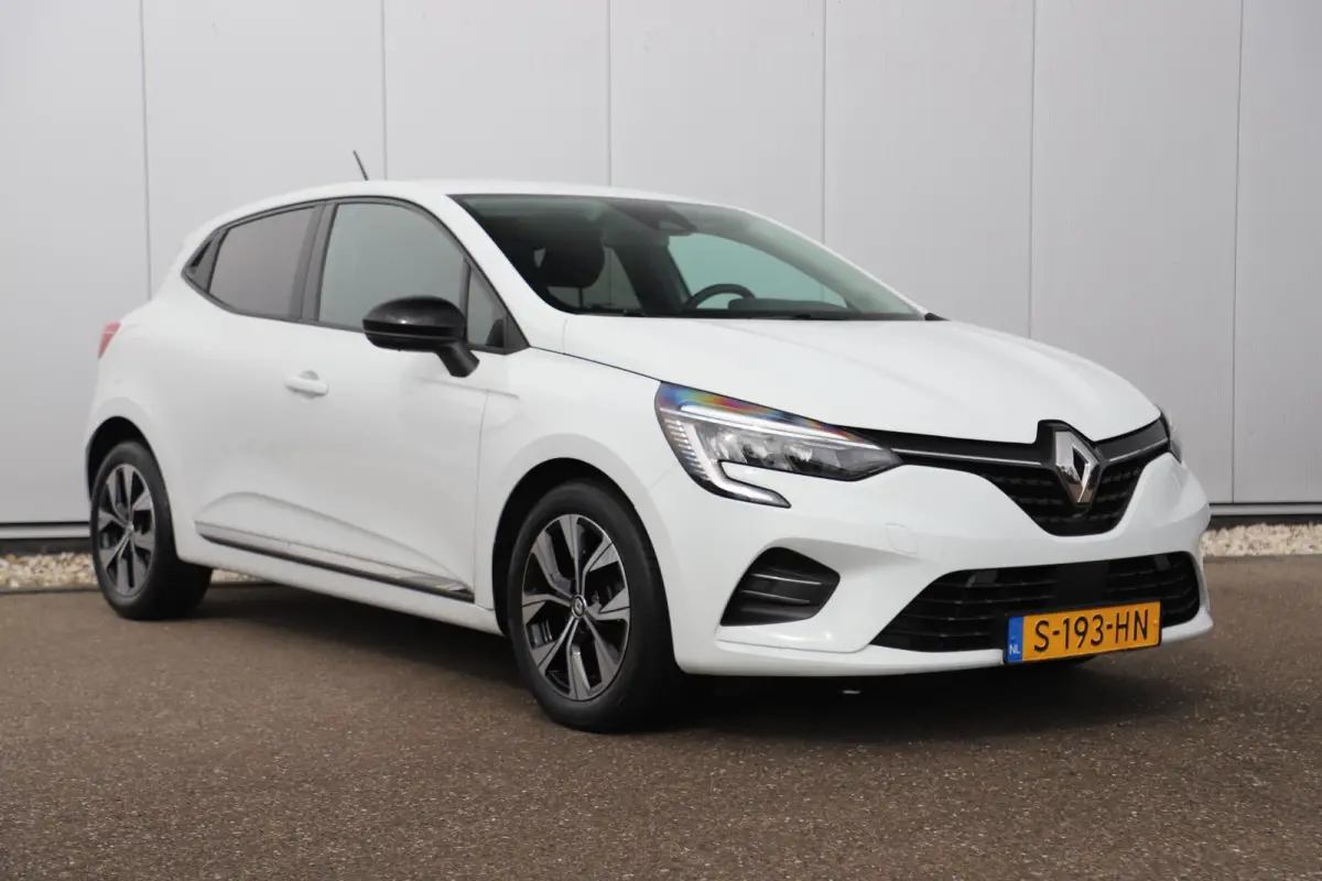 1.0 TCe 90 Evolution 16 inch LMV Donkere Ramen Navigatie Carplay Rijstrooksensor Parkeersensor