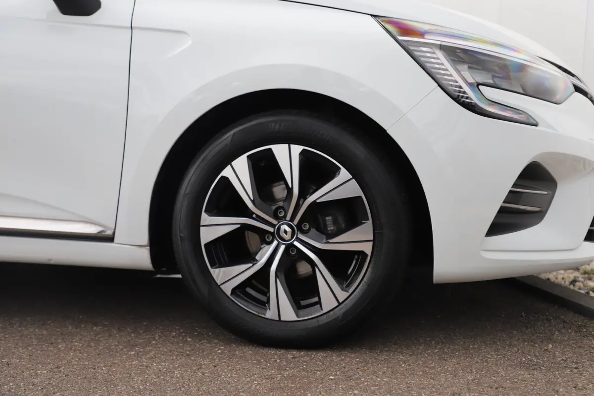 1.0 TCe 90 Evolution 16 inch LMV Donkere Ramen Navigatie Carplay Rijstrooksensor Parkeersensor