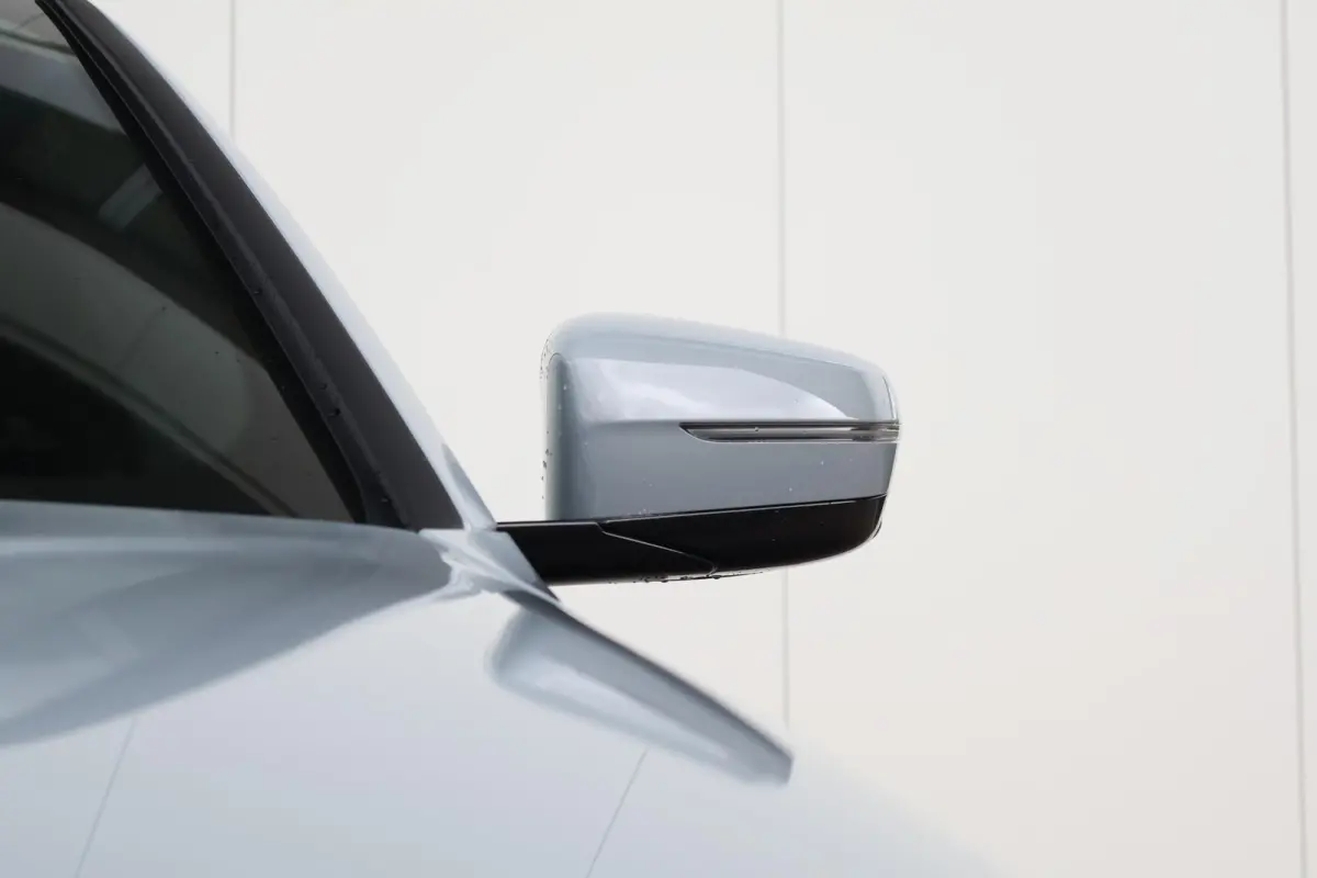 eDrive40 M Sport Edition 84 kWh | Sport Pakket Pro | M-Adaptief Onderstel | Schuif/Kantel Dak | Harman Kardon | Driving Assistant Professional | Parking Assistant Plus |