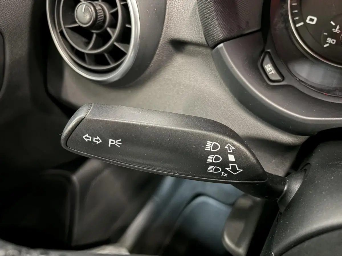 1.0 TFSI Airco Lichtmetalen velgen