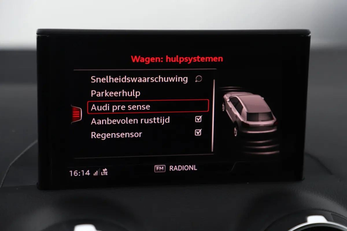 30 TFSI Sport S line Edition Navigatie Climate Cruise Control Bluetooth LED Parkeersensor