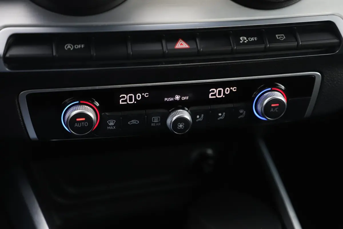 30 TFSI Sport S line Edition Navigatie Climate Cruise Control Bluetooth LED Parkeersensor
