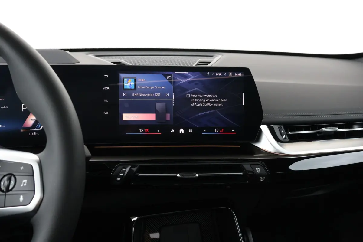 eDrive20 67 kWh M Sport Edition | Sport Pakket Pro | Panorama Dak | Stuur & Stoelverwarming | Driving Assistant Professional | Parking Assistant Plus | Head-Up | Harman Kardon | Elektr. Stoe