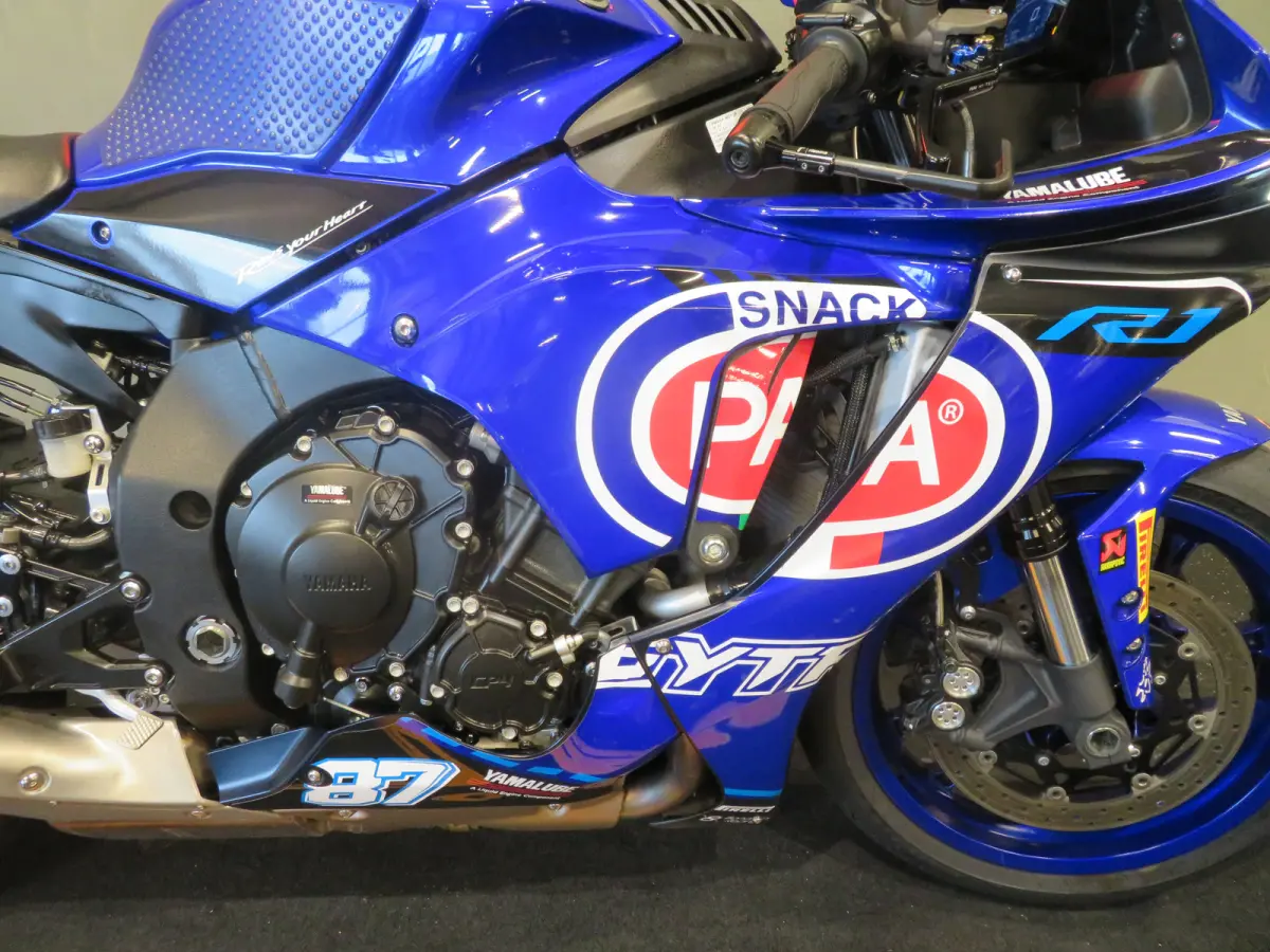 ABS AKRA SUPER STRAK!