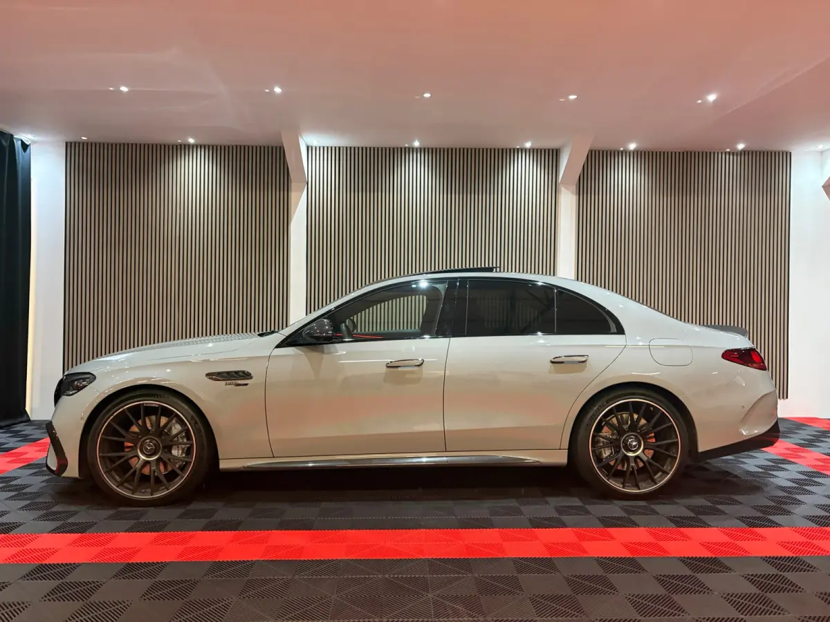 AMG 53 4MATIC+ Edition 1 Carbon////