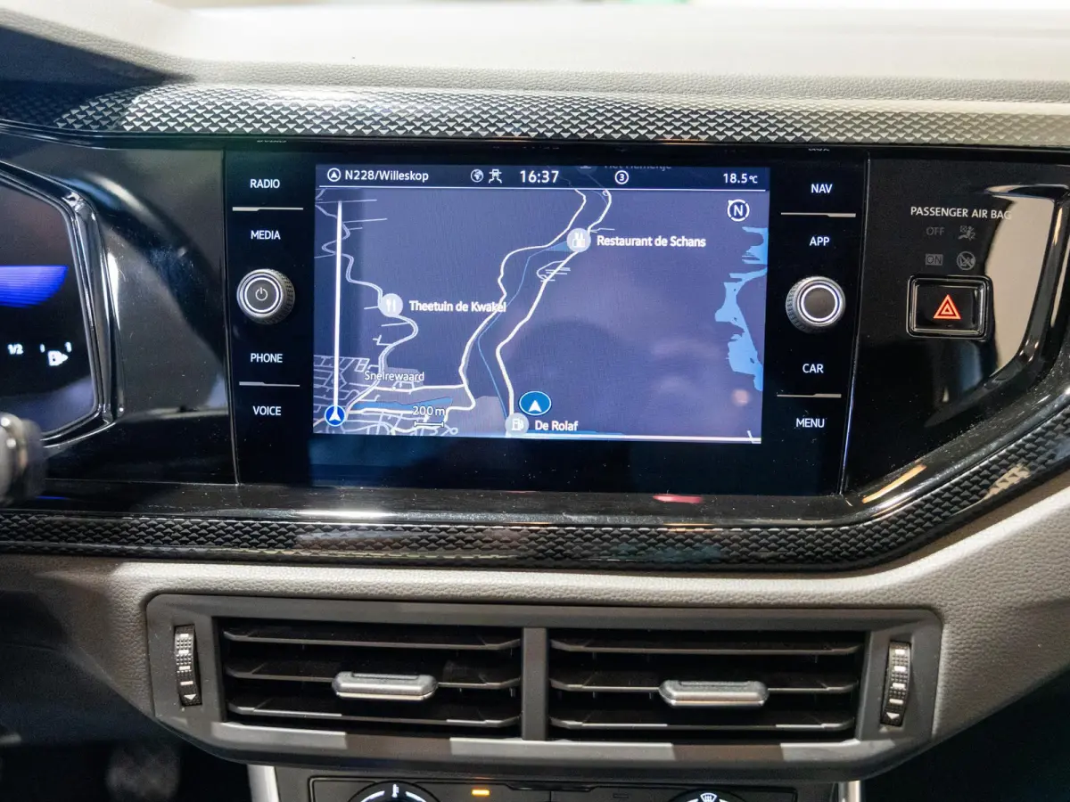 1.0 TSI Life / 95pk / Apple CarPlay / Adaptieve cruise control /