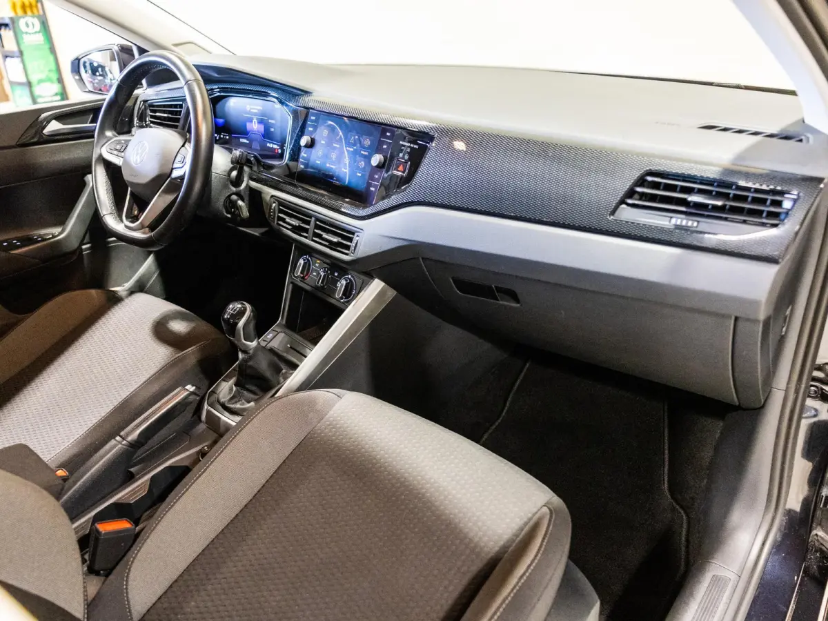 1.0 TSI Life / 95pk / Apple CarPlay / Adaptieve cruise control /