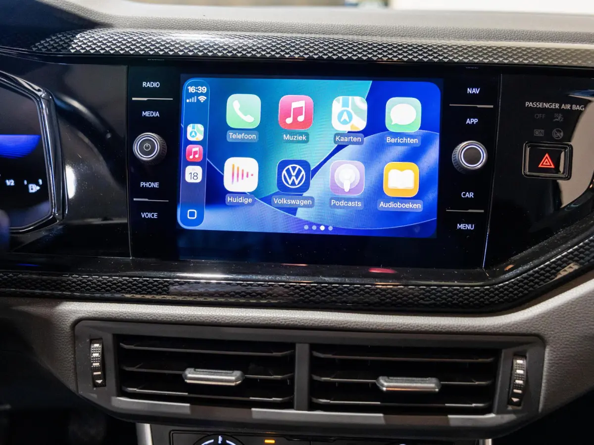 1.0 TSI Life / 95pk / Apple CarPlay / Adaptieve cruise control /