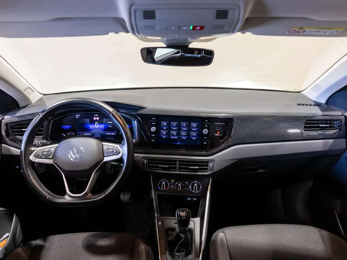 1.0 TSI Life / 95pk / Apple CarPlay / Adaptieve cruise control /
