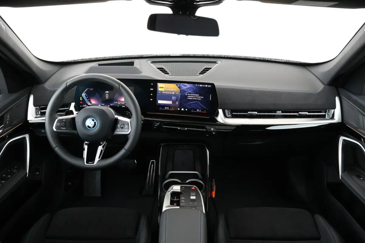 xDrive25e Optimized Edition | Sport pakket Pro | Panorama Dak | Driving Assistant Plus | Parking Assistant Plus | Head-Up | Invidual Jerez Zwart | Trekhaak | Stuur & Stoelverwarming |