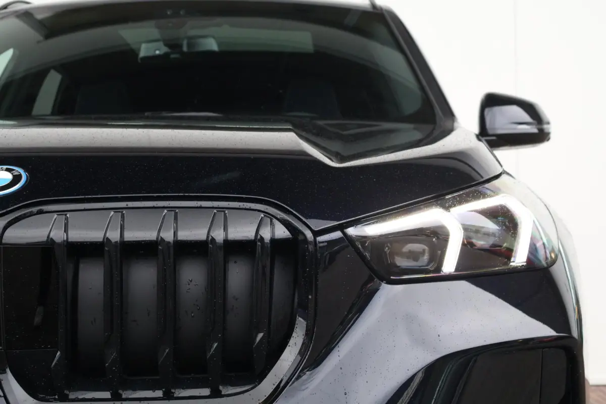 xDrive25e Optimized Edition | Sport pakket Pro | Panorama Dak | Driving Assistant Plus | Parking Assistant Plus | Head-Up | Invidual Jerez Zwart | Trekhaak | Stuur & Stoelverwarming |
