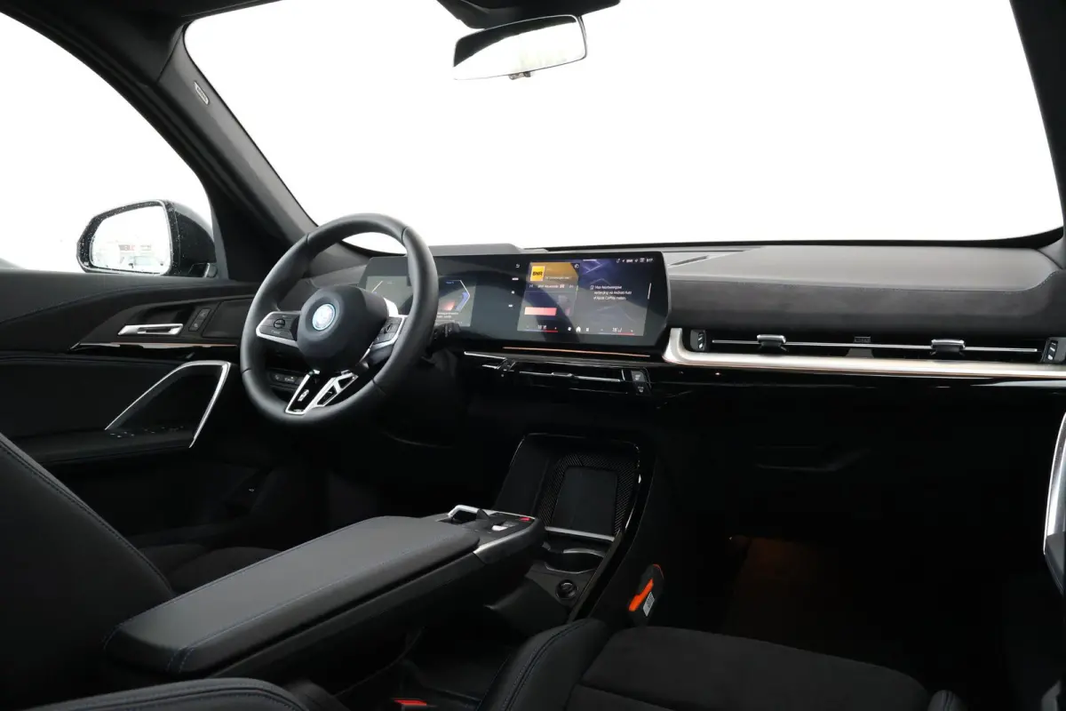 xDrive25e Optimized Edition | Sport pakket Pro | Panorama Dak | Driving Assistant Plus | Parking Assistant Plus | Head-Up | Invidual Jerez Zwart | Trekhaak | Stuur & Stoelverwarming |