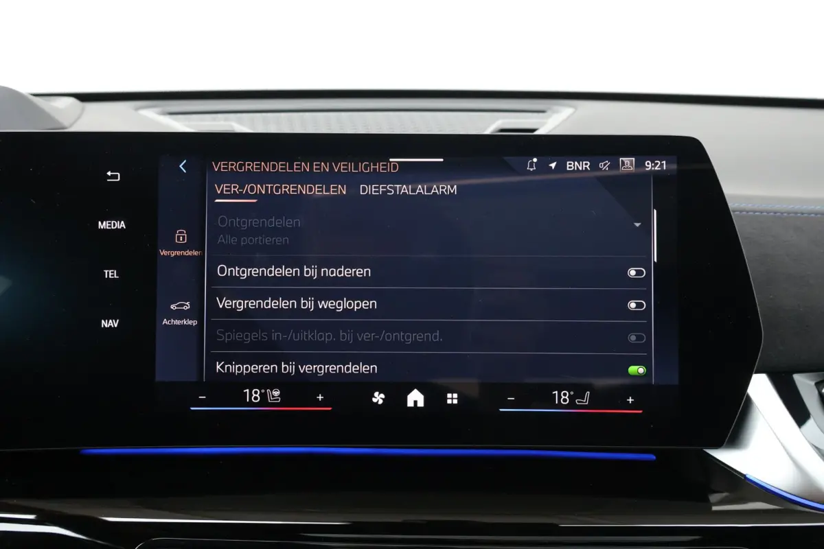 xDrive25e Optimized Edition | Sport pakket Pro | Panorama Dak | Driving Assistant Plus | Parking Assistant Plus | Head-Up | Invidual Jerez Zwart | Trekhaak | Stuur & Stoelverwarming |
