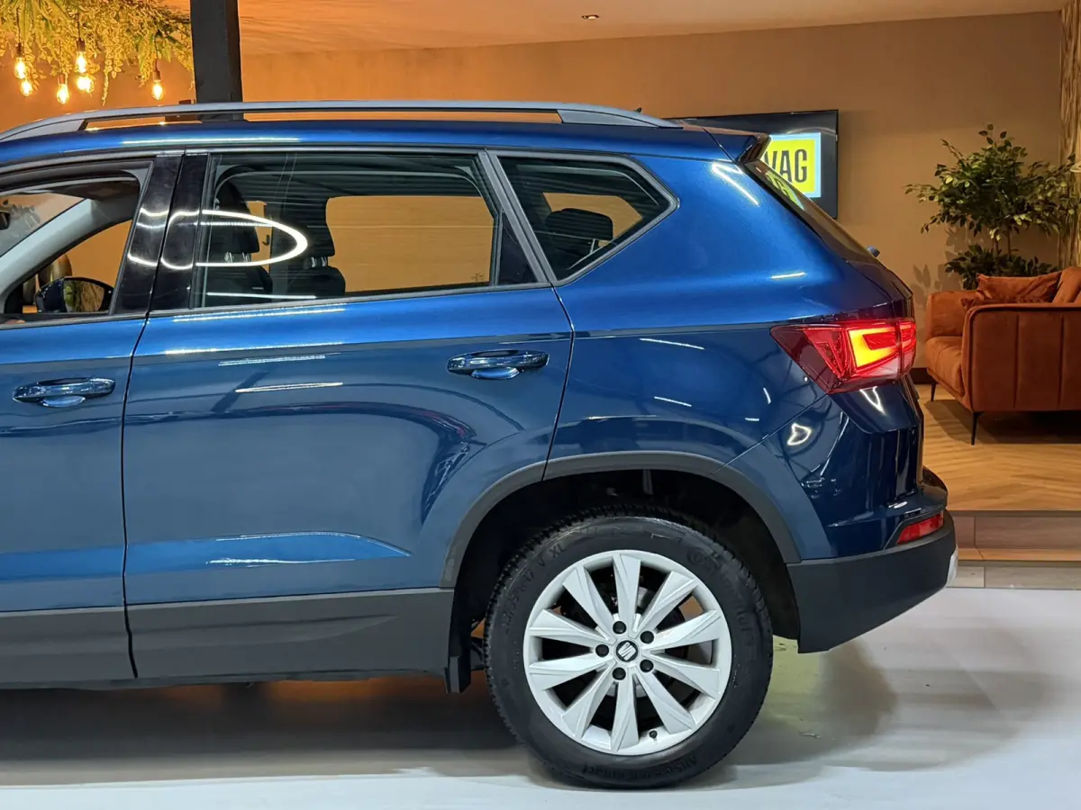 1.0 EcoTSI Style Edition|Lava Blue|Dealer Onderhouden|AllSeason|Virtual Cockpit|LED|Navi|CarPlay|Cruise|PDC|Rijklaar