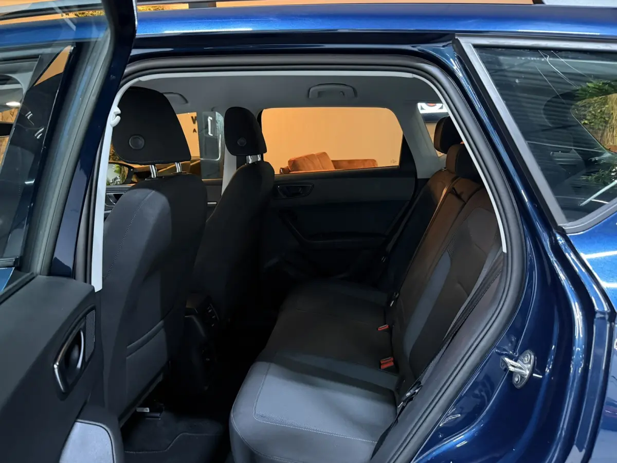 1.0 EcoTSI Style Edition|Lava Blue|Dealer Onderhouden|AllSeason|Virtual Cockpit|LED|Navi|CarPlay|Cruise|PDC|Rijklaar