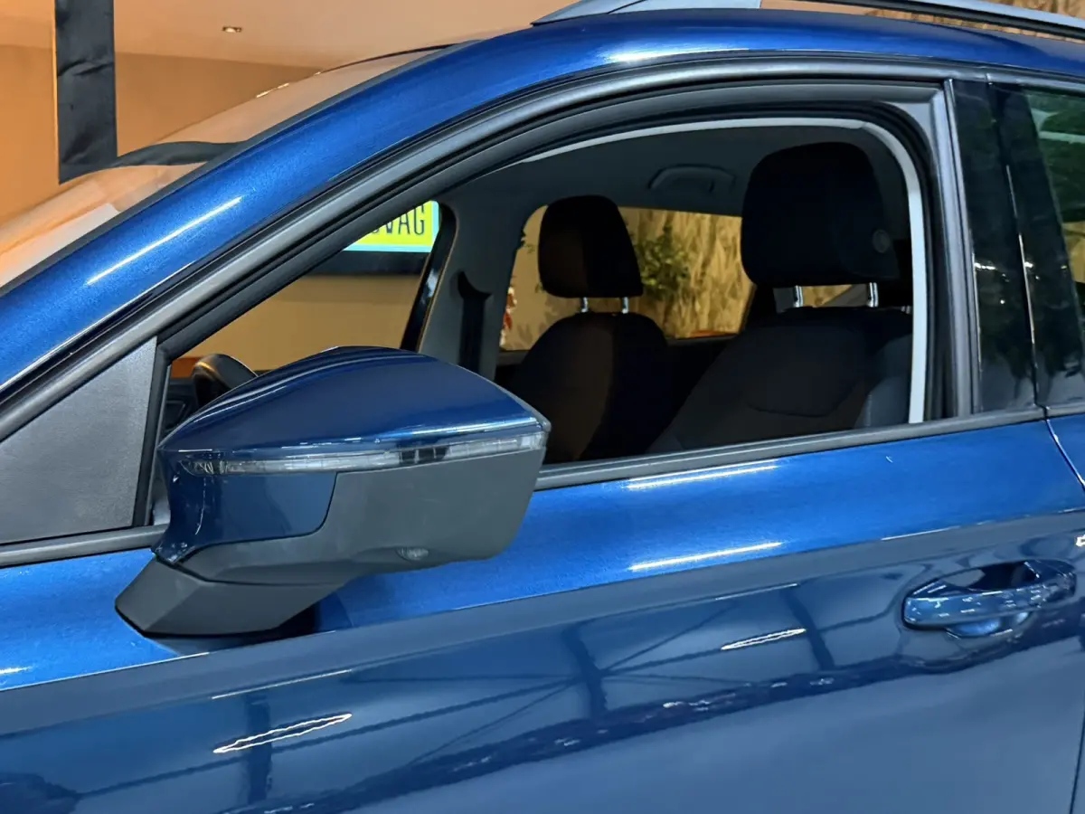 1.0 EcoTSI Style Edition|Lava Blue|Dealer Onderhouden|AllSeason|Virtual Cockpit|LED|Navi|CarPlay|Cruise|PDC|Rijklaar