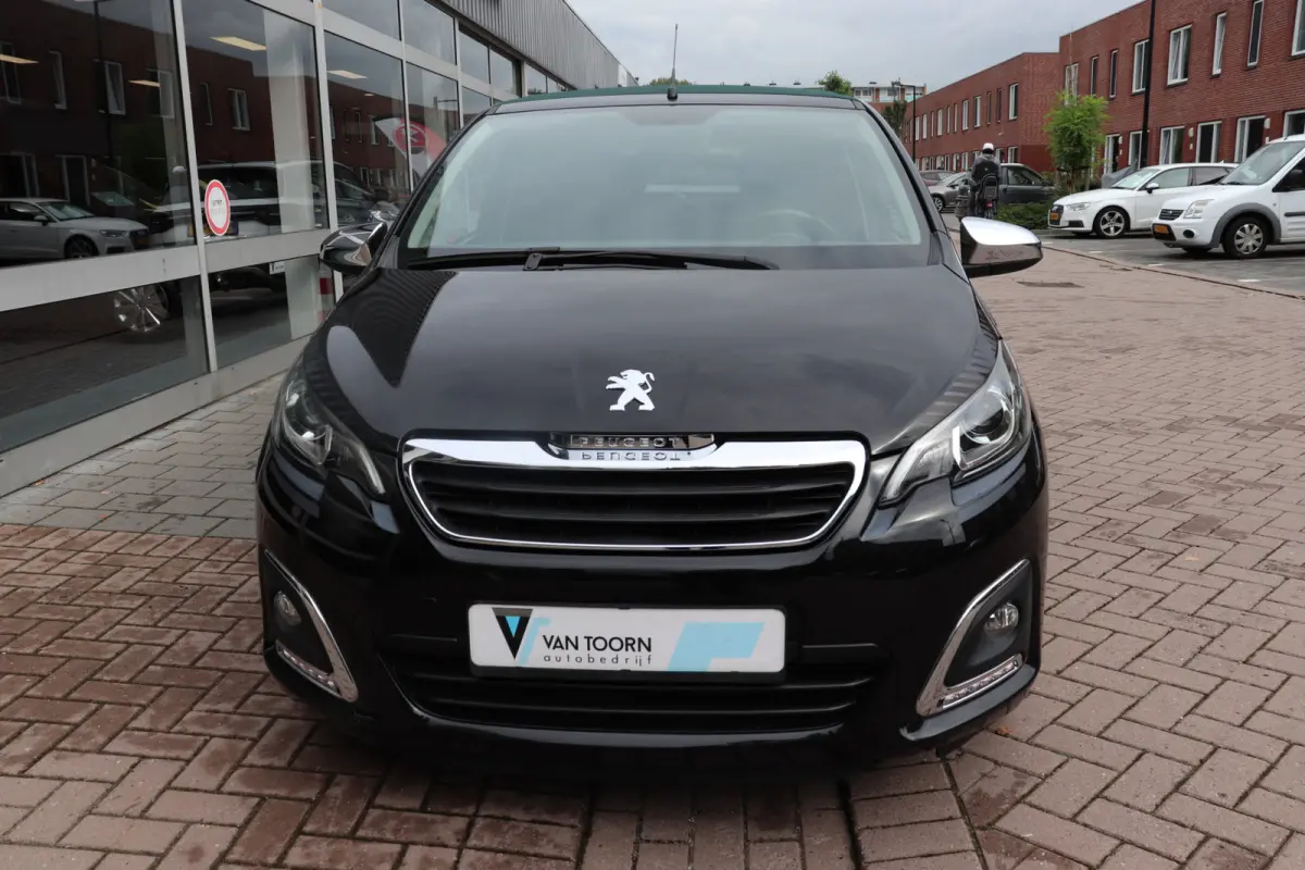 1.0 e-VTi Collection Cabrio dak! | scherm met Apple Carplay/Android Auto