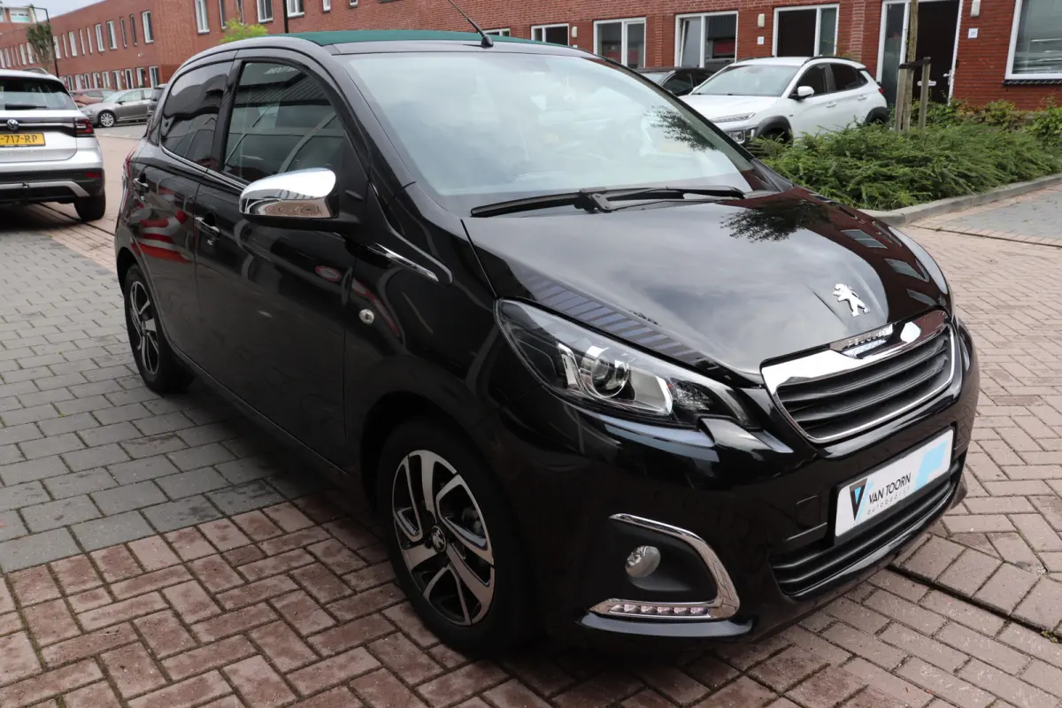 1.0 e-VTi Collection Cabrio dak! | scherm met Apple Carplay/Android Auto