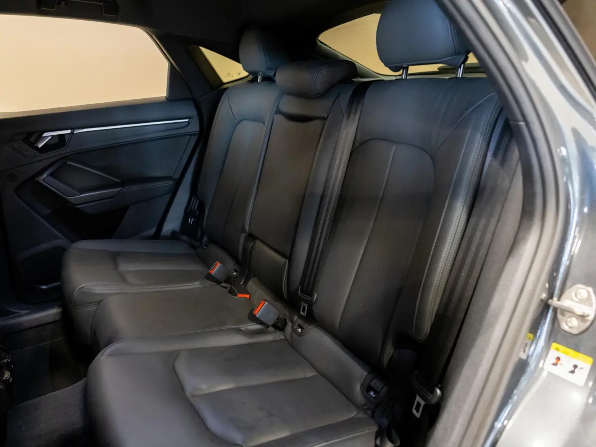 45 TFSI e 2x S-Line Edition / 245pk / Leder / Stoelverwarming /