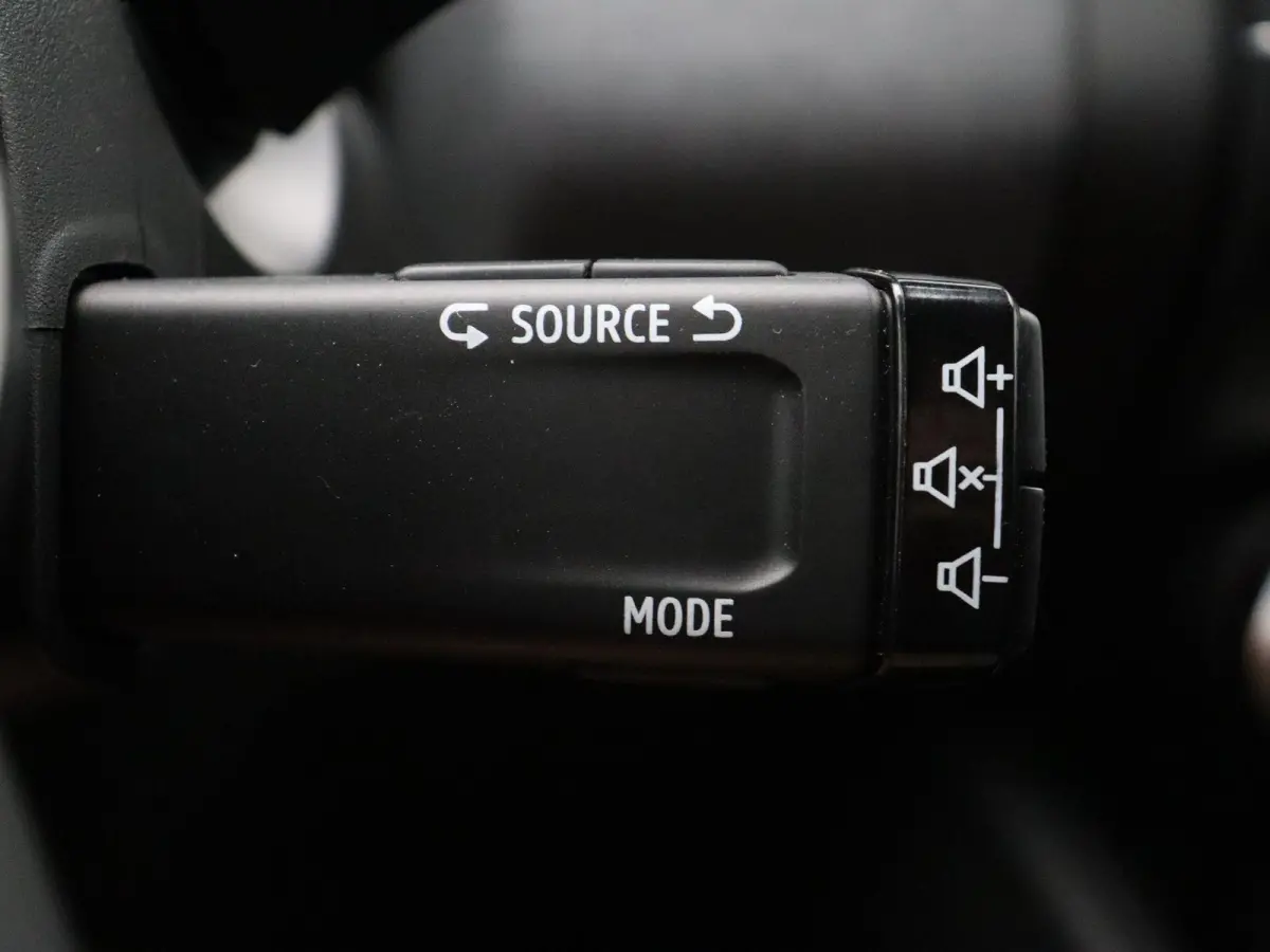 1.6 HEV Intense | Achteruitrijcamera | Automaat | Climate Control | Cruise Control |