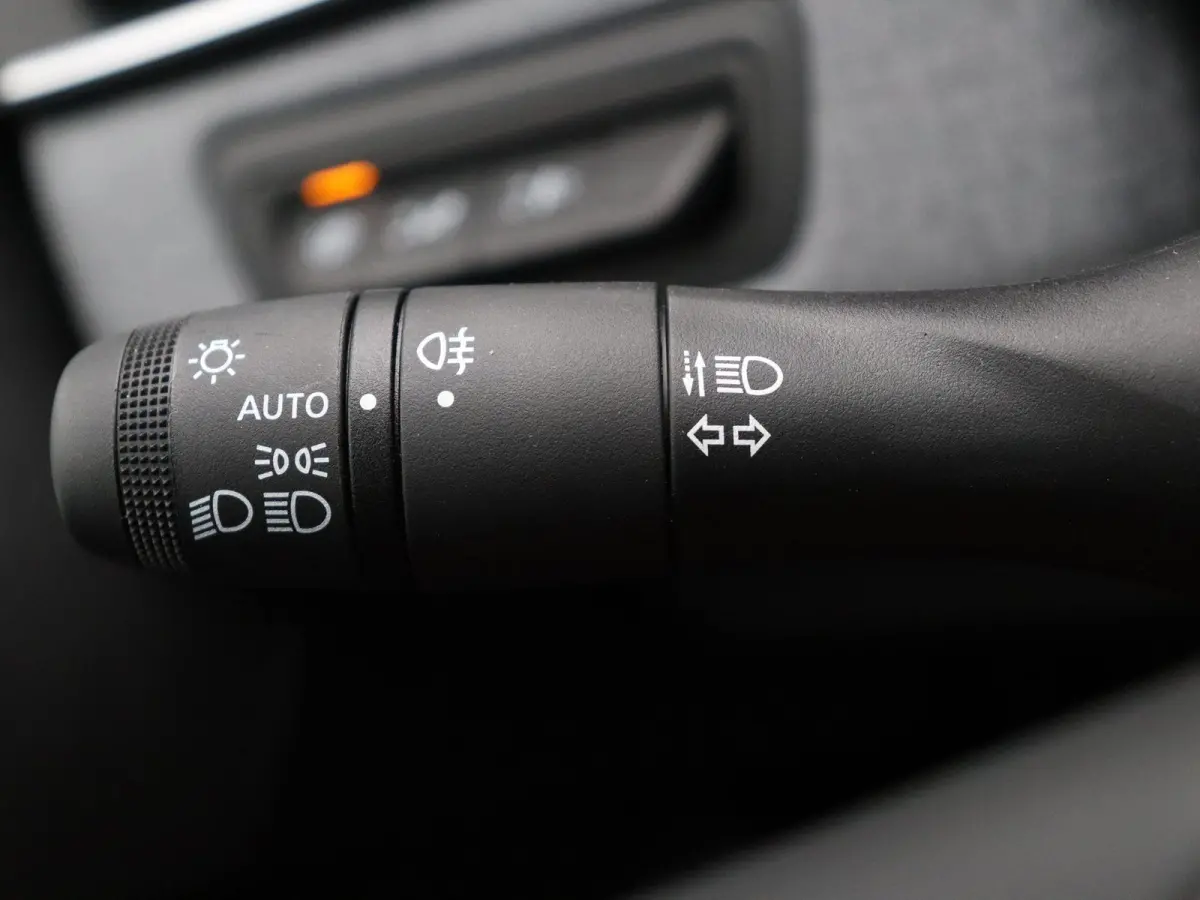 1.6 HEV Intense | Achteruitrijcamera | Automaat | Climate Control | Cruise Control |