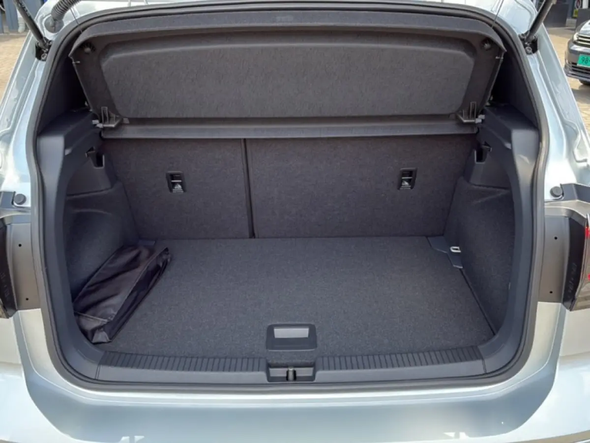 1.5 TSI DSG R-LINE AFN.TREKHAAK/CAMERA/ACC/STOELVERW/CARPLAY