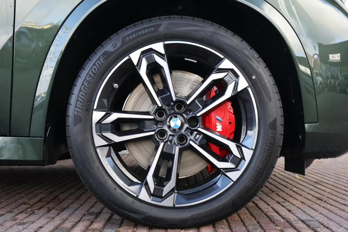 xDrive25e Optimized Edition | Sport Pakket pro | Panorama Dak | Elektr. Stoelen | Driving Assistant Plus | Invidual Malachite Green | Harman Kardon | Trekhaak |