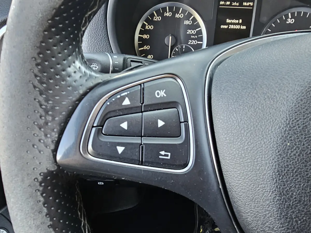 116 CDI Lang DC Comfort Automaat | LED | Standkachel | Camera | Stoelverwarming | Leder | Trekhaak | Keyless | Blind Spot | Lane assist |