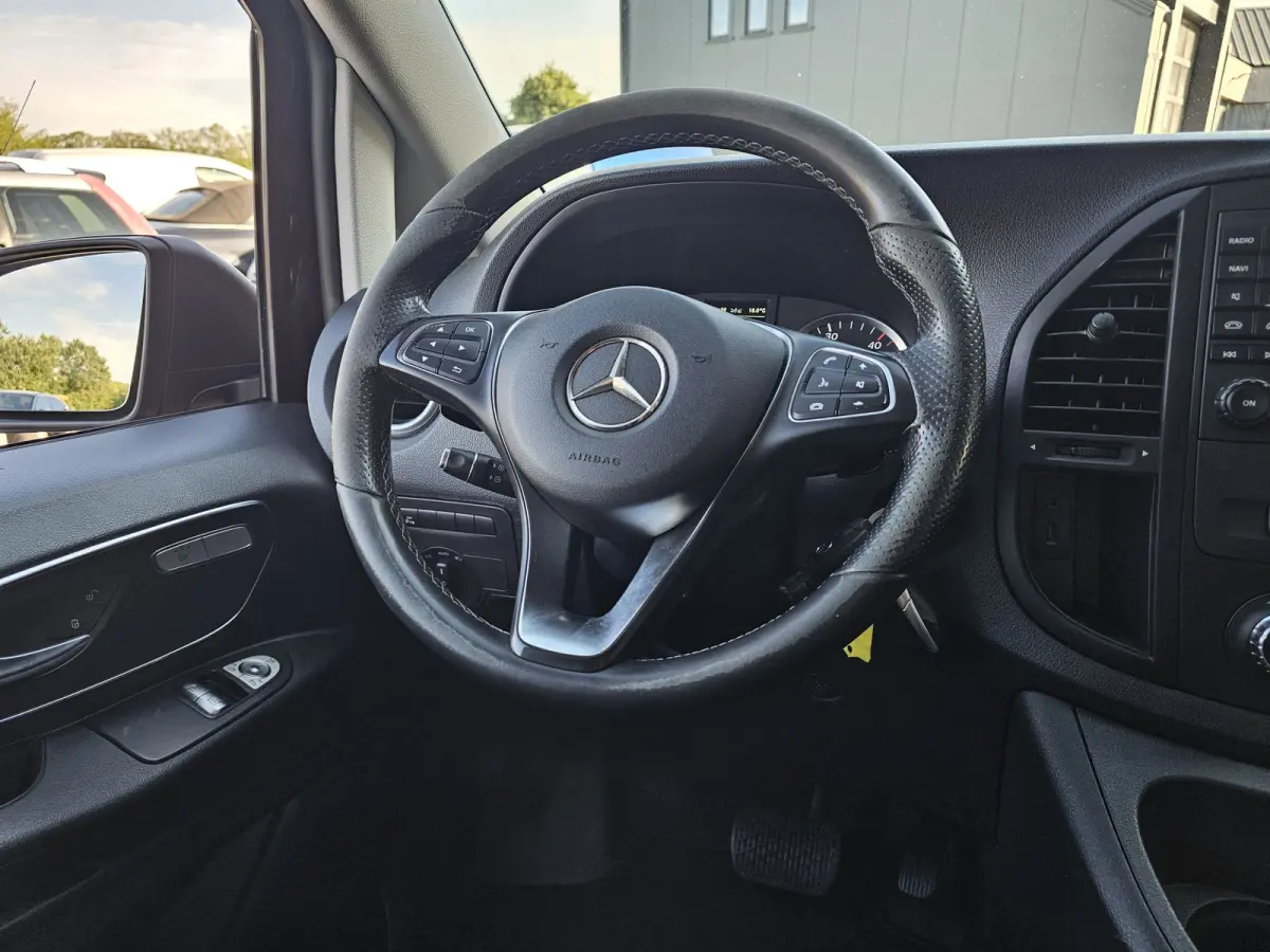 116 CDI Lang DC Comfort Automaat | LED | Standkachel | Camera | Stoelverwarming | Leder | Trekhaak | Keyless | Blind Spot | Lane assist |