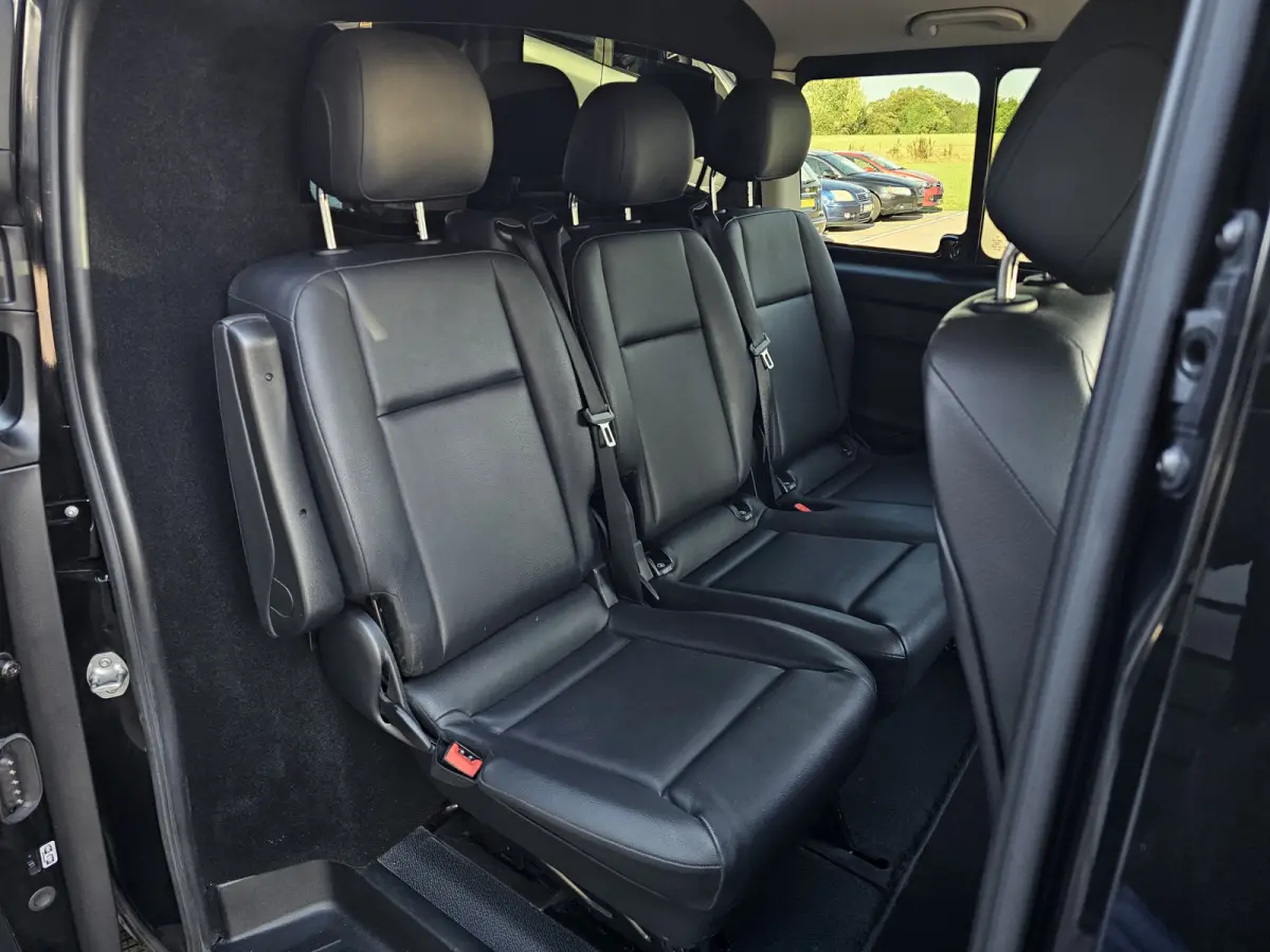 116 CDI Lang DC Comfort Automaat | LED | Standkachel | Camera | Stoelverwarming | Leder | Trekhaak | Keyless | Blind Spot | Lane assist |
