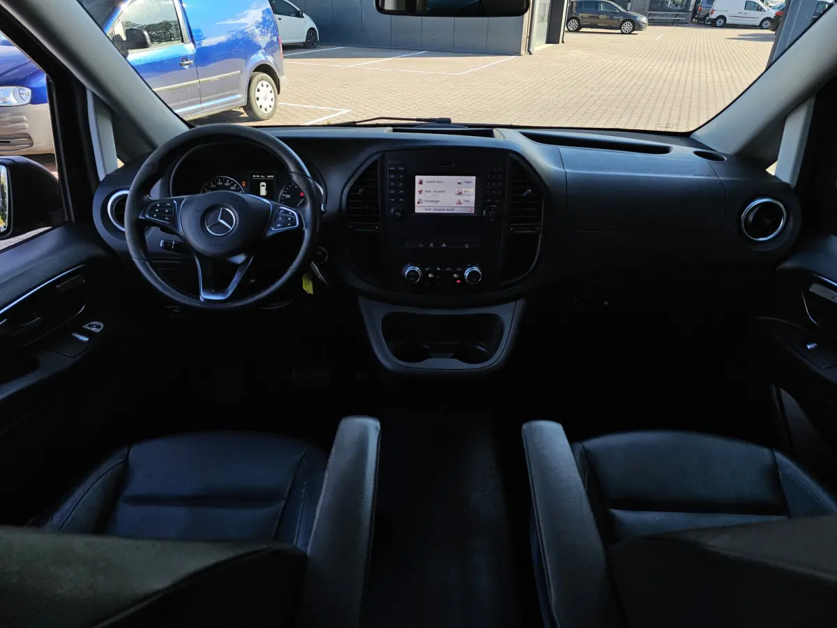 116 CDI Lang DC Comfort Automaat | LED | Standkachel | Camera | Stoelverwarming | Leder | Trekhaak | Keyless | Blind Spot | Lane assist |