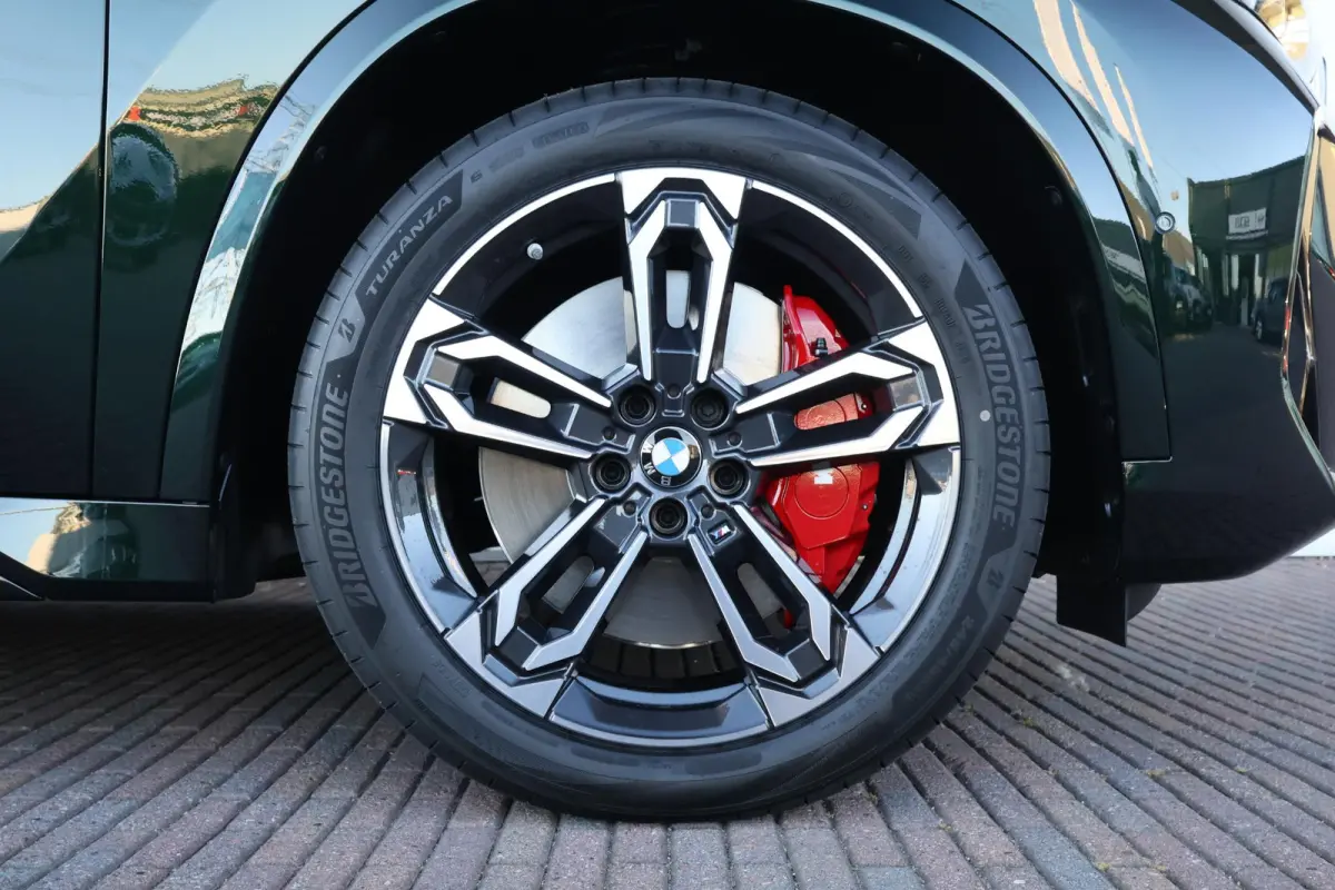 xDrive30e | Sport Pakket Pro | Panorama Dak | Elektr. Stoelen | Driving Assistant Professional | Parking Assistant Plus | Harman Kardon | Head-Up | Invidual Dark Emerald |
