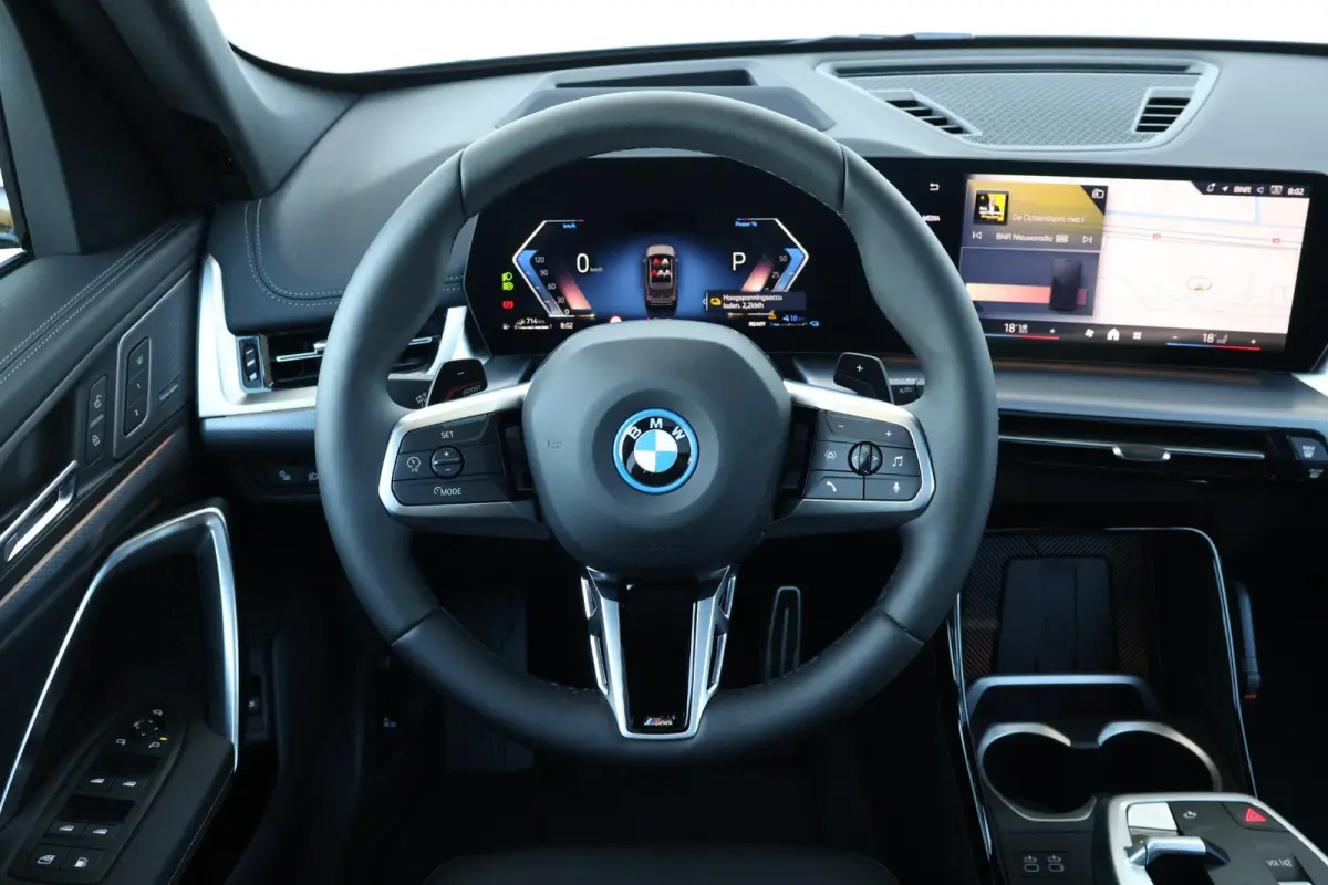 xDrive30e | Sport Pakket Pro | Panorama Dak | Elektr. Stoelen | Driving Assistant Professional | Parking Assistant Plus | Harman Kardon | Head-Up | Invidual Dark Emerald |