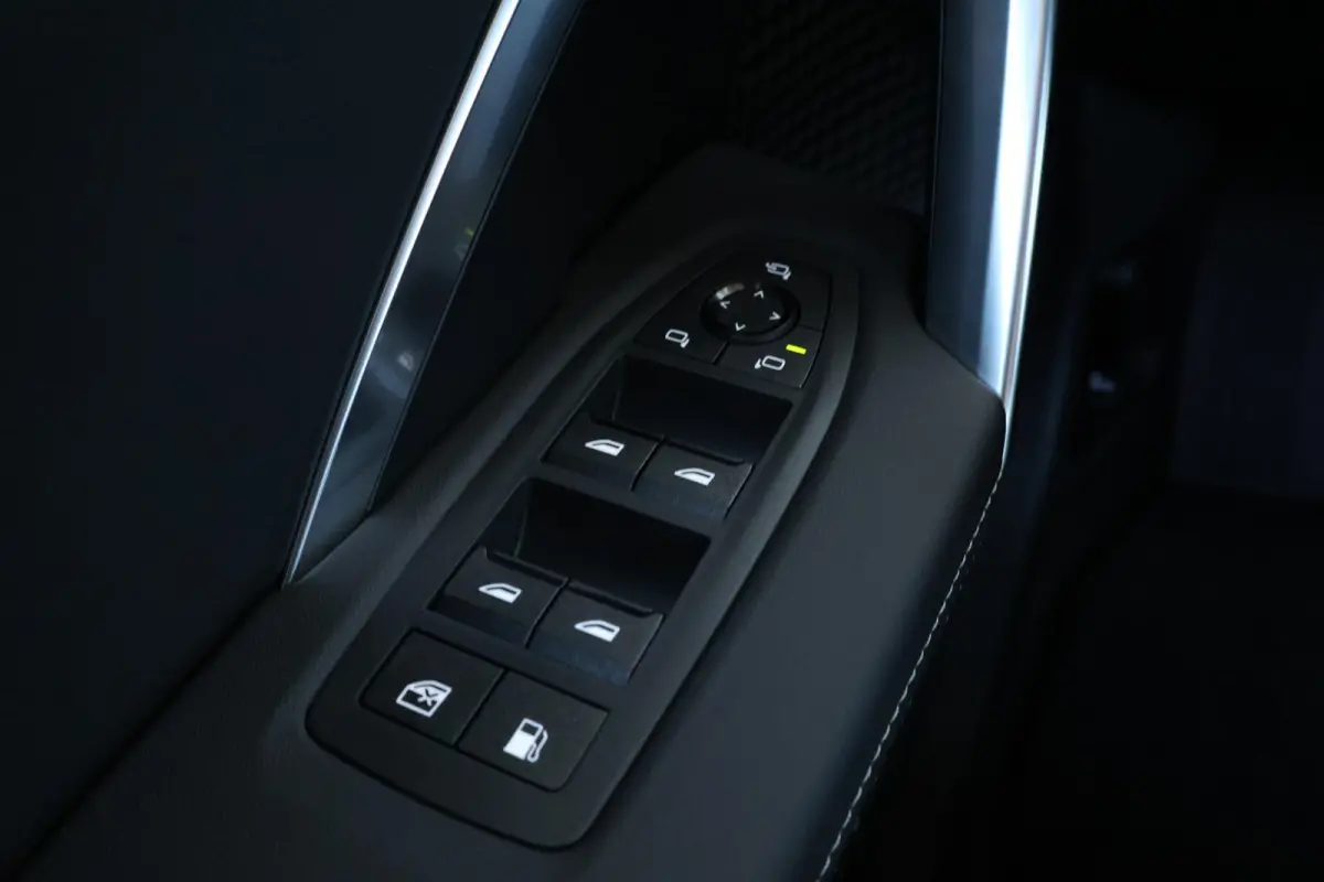 xDrive30e | Sport Pakket Pro | Panorama Dak | Elektr. Stoelen | Driving Assistant Professional | Parking Assistant Plus | Harman Kardon | Head-Up | Invidual Dark Emerald |