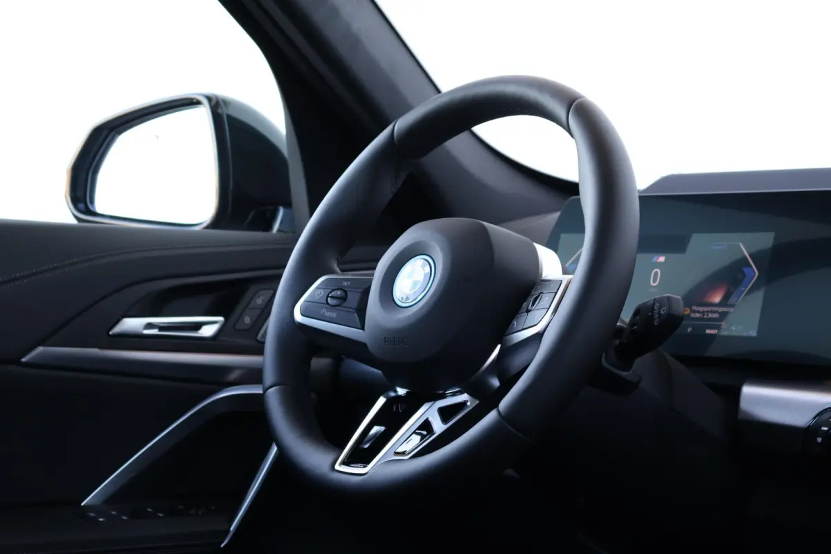 xDrive30e | Sport Pakket Pro | Panorama Dak | Elektr. Stoelen | Driving Assistant Professional | Parking Assistant Plus | Harman Kardon | Head-Up | Invidual Dark Emerald |