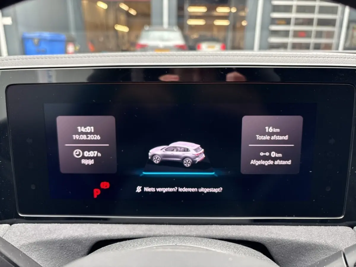 1.5 TSI eHYBRID R-LINE BLACK-OPTIK TREKHAAK/360CAM/ELEK-KLEP/ACC/HUD/STOEL+STUURVERW