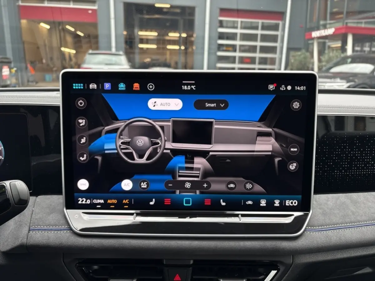 1.5 TSI eHYBRID R-LINE BLACK-OPTIK TREKHAAK/360CAM/ELEK-KLEP/ACC/HUD/STOEL+STUURVERW