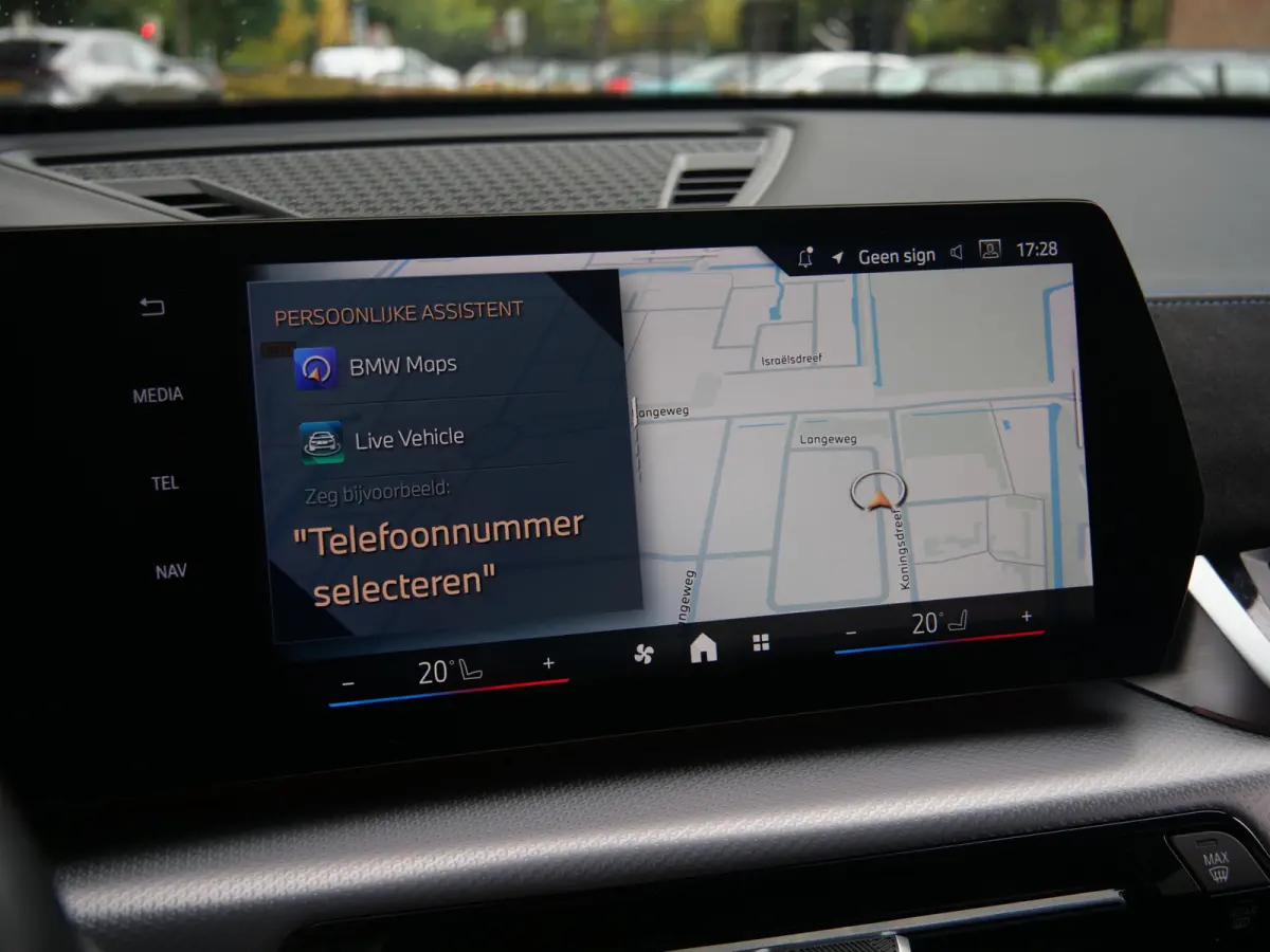 eDrive20 67 kWh M Sport Edition 204 Pk Automaat Navi / DAB / Apple Carplay / Camera's / M-pakket