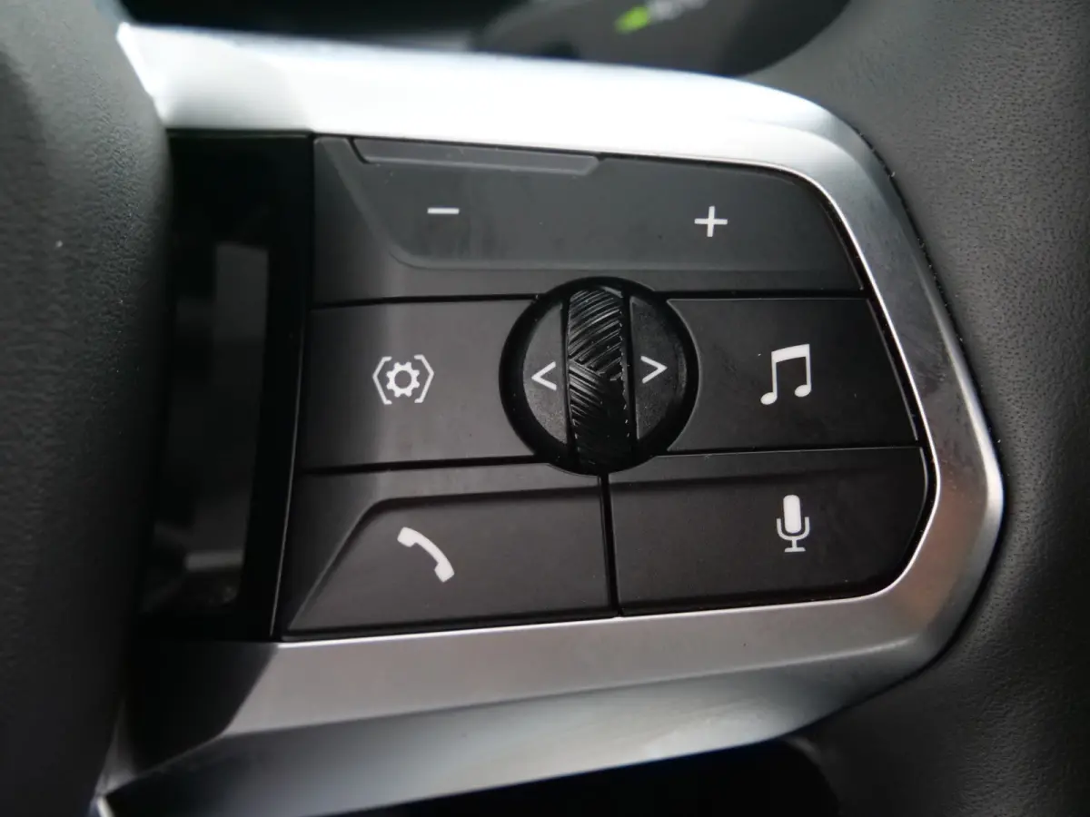 eDrive20 67 kWh M Sport Edition 204 Pk Automaat Navi / DAB / Apple Carplay / Camera's / M-pakket