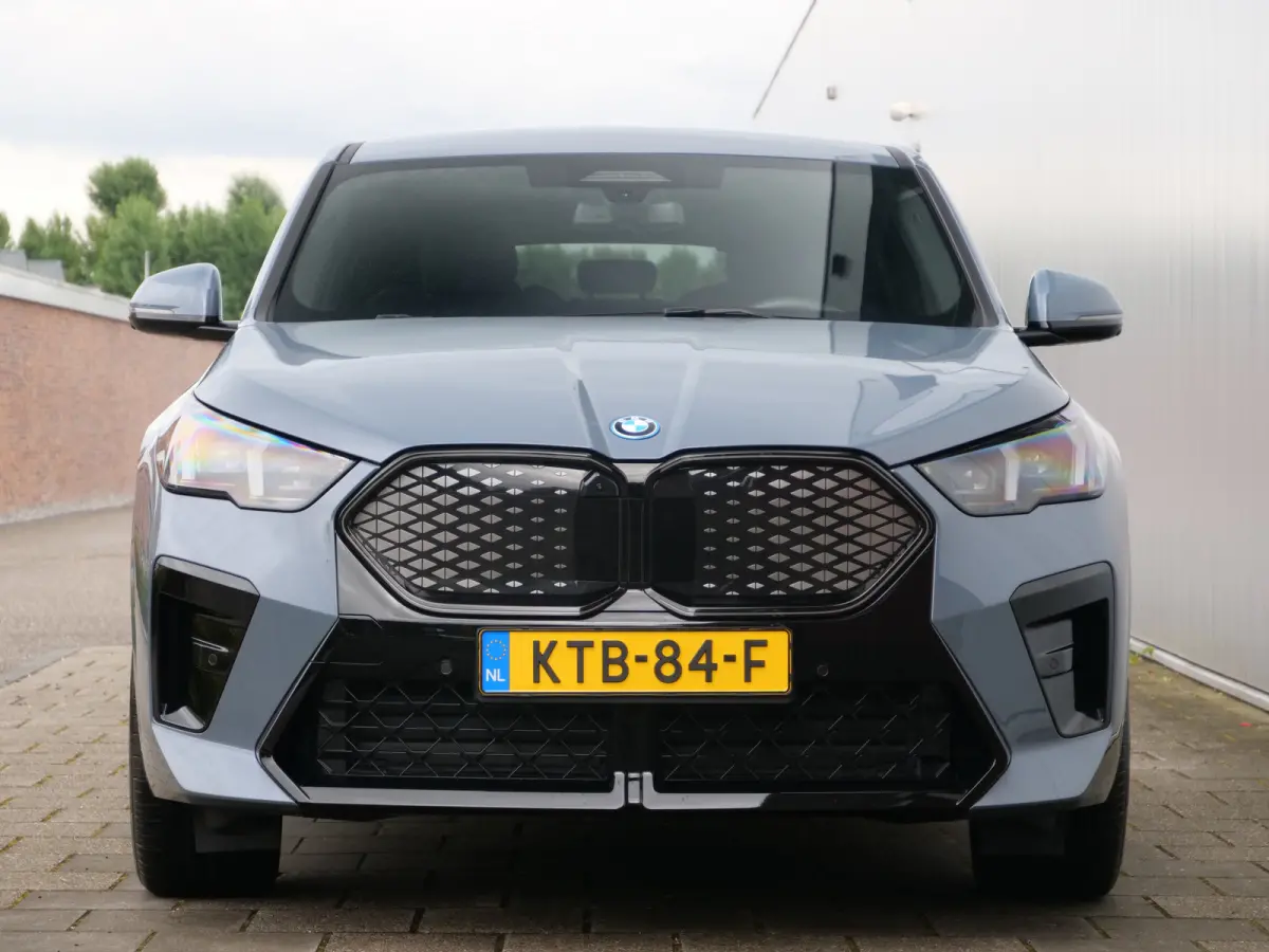 eDrive20 67 kWh M Sport Edition 204 Pk Automaat Navi / DAB / Apple Carplay / Camera's / M-pakket