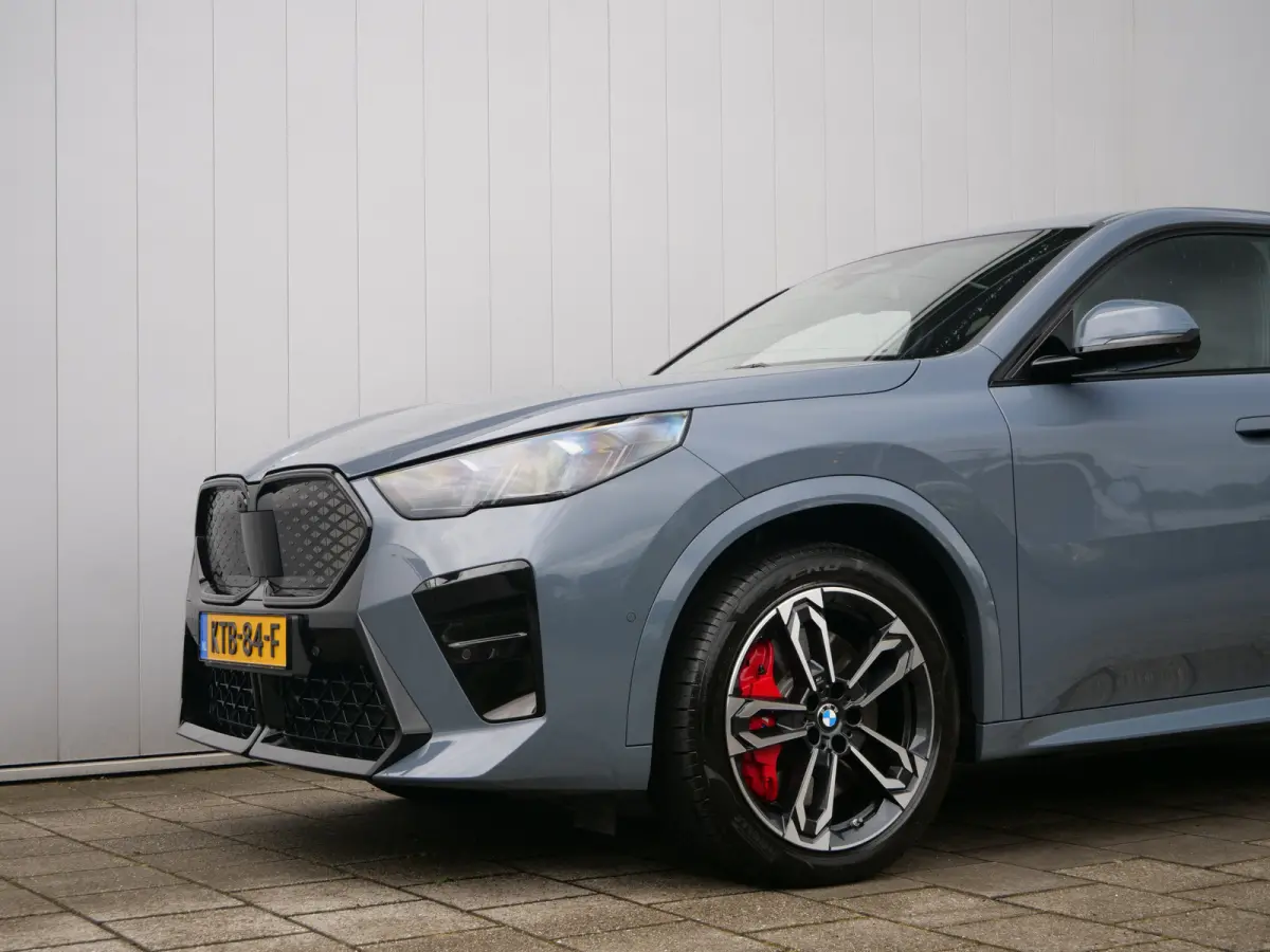 eDrive20 67 kWh M Sport Edition 204 Pk Automaat Navi / DAB / Apple Carplay / Camera's / M-pakket